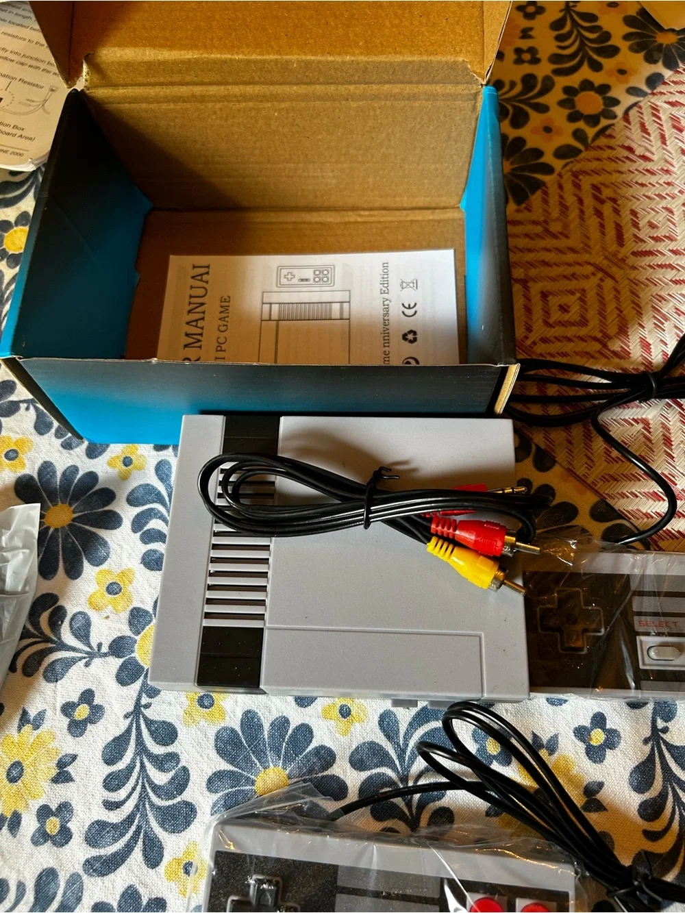 Retro Classic Mini Game Console with 620 Built-In Games